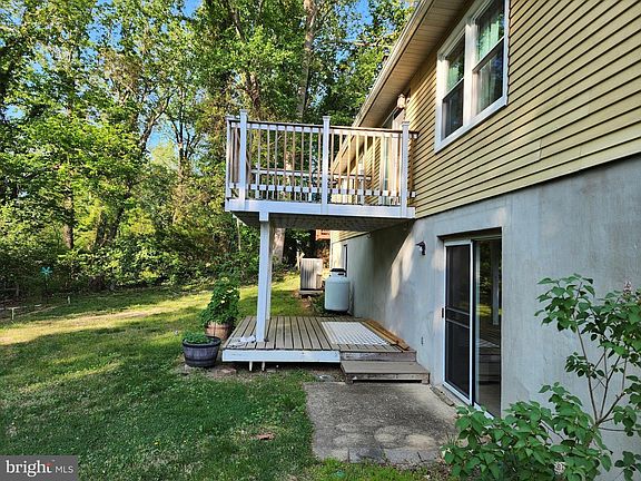2nd image of 26403 Fielding Rd