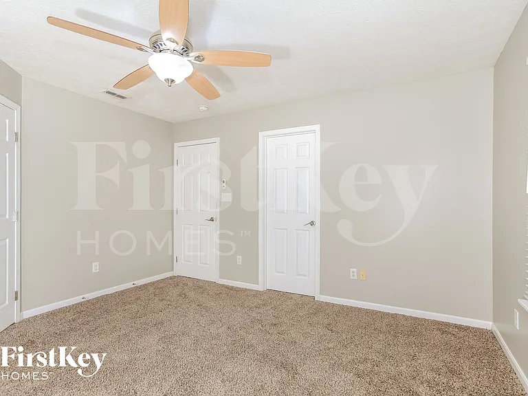 6311 Sara Ct — Photo 14