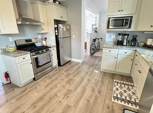 137 Derby St #2, Salem, MA 01970
