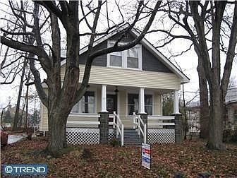 1st image of 913 Fairview Ave