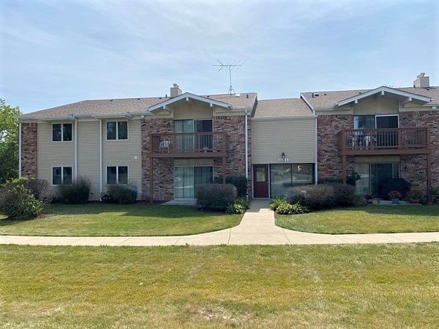 1st image of 1121 E Hinswood Dr #101