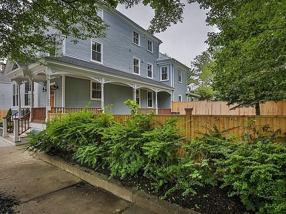 4th image of 6 Allen St #A