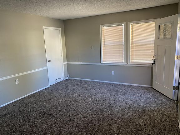 3rd image of 111 E Sunrise Dr #10707213