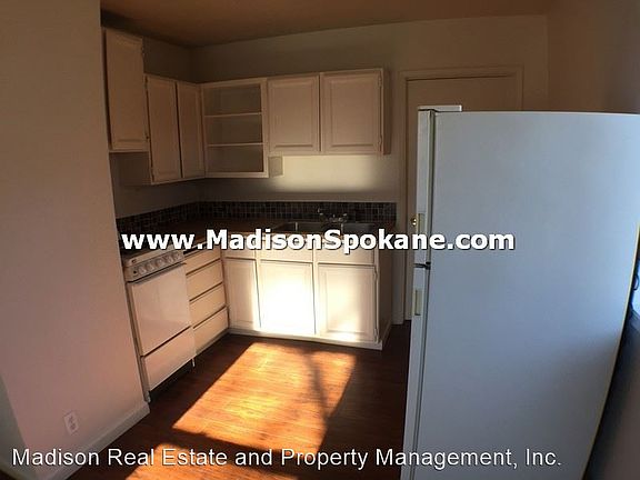 3rd image of 8505 E Alki Ave #A