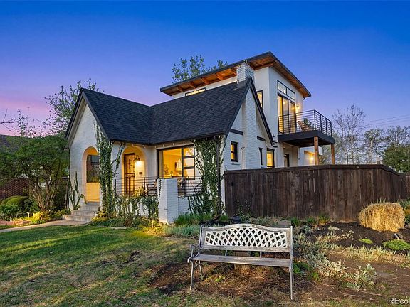 2nd image of 2500 Grape Street