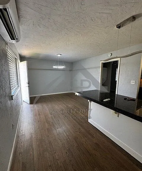 203 E Hurd St #2 — Photo 3