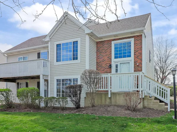 701 Hidden Creek Ln #701, North Aurora, IL 60542