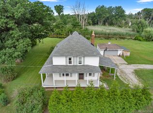 33890 W Jefferson Ave, Brownstown, MI 48173