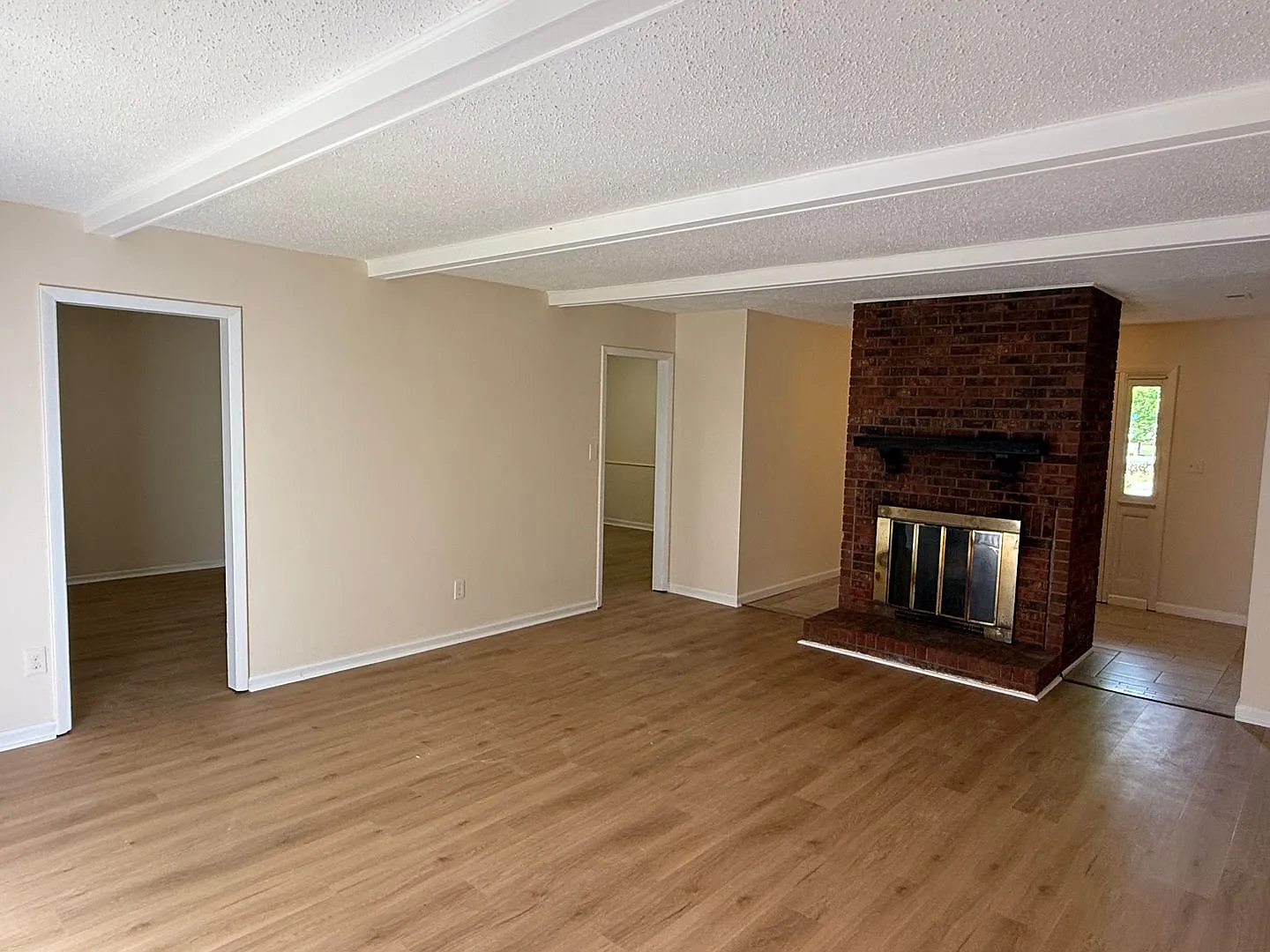 6341 Round Hill Road — Photo 4