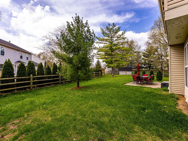 5041 Lexington Ct — Photo 38