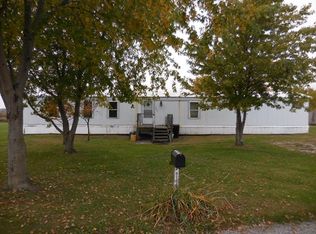 9534 N Meridian Rd, Monon, IN 47959