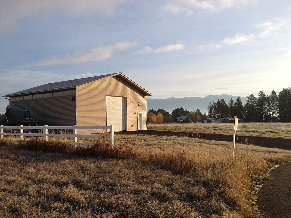 2nd image of 133 Rose Bud Ln