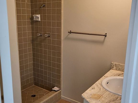 3rd image of 3627 Santa Ana St #C