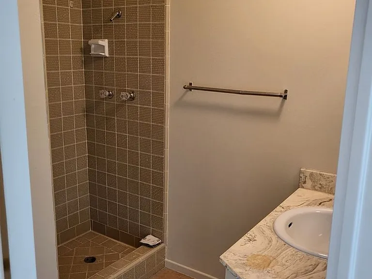 3627 Santa Ana St — Photo 3