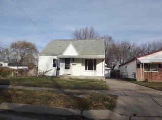 17847 Wellworth St, Roseville, MI 48066