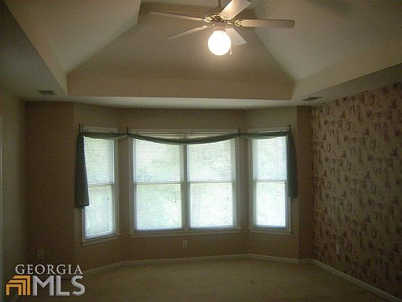 4th image of 2808 Lake Forest Trl