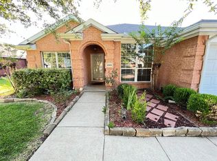 2805 Thrush Dr, Mesquite, TX 75181