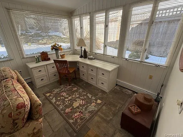 225 Christian Ave — Photo 5