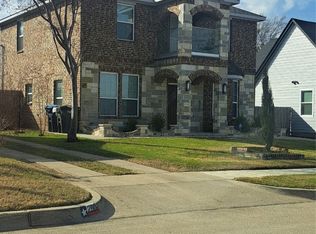 2904 Thannisch Ave, Fort Worth, TX 76105