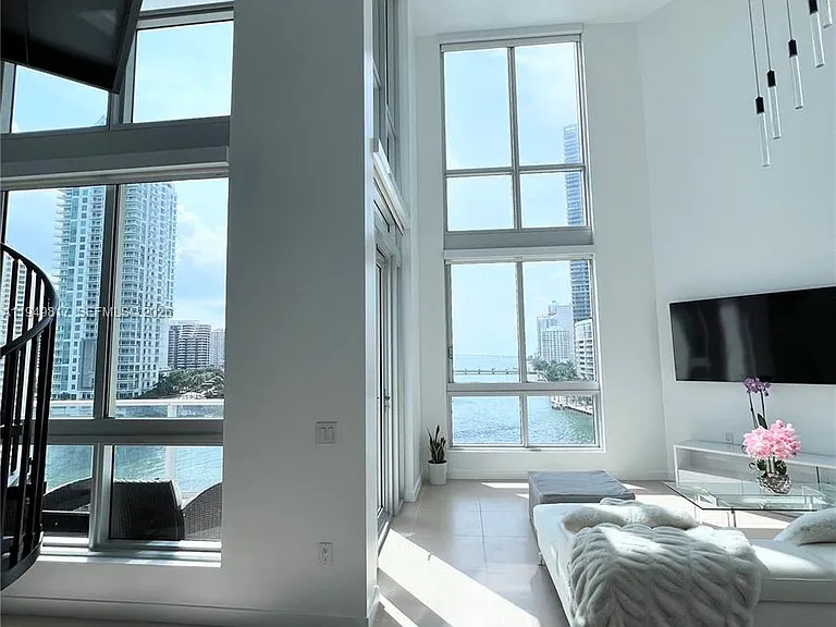 300 S Biscayne Blvd #L-814 — Photo 15