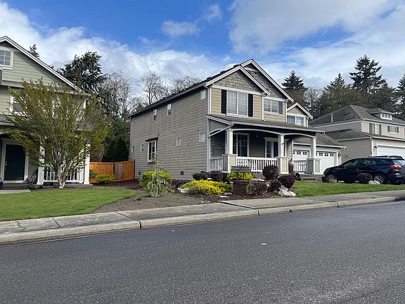3rd image of 3113 Maplewood Cir NE