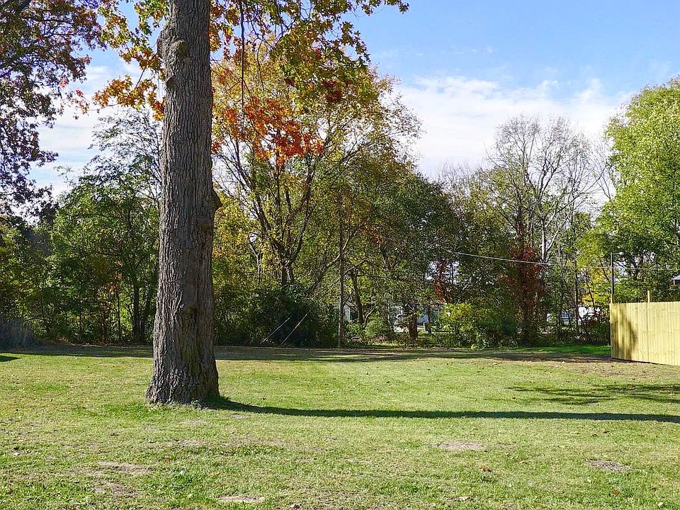 2nd image of S Olive St