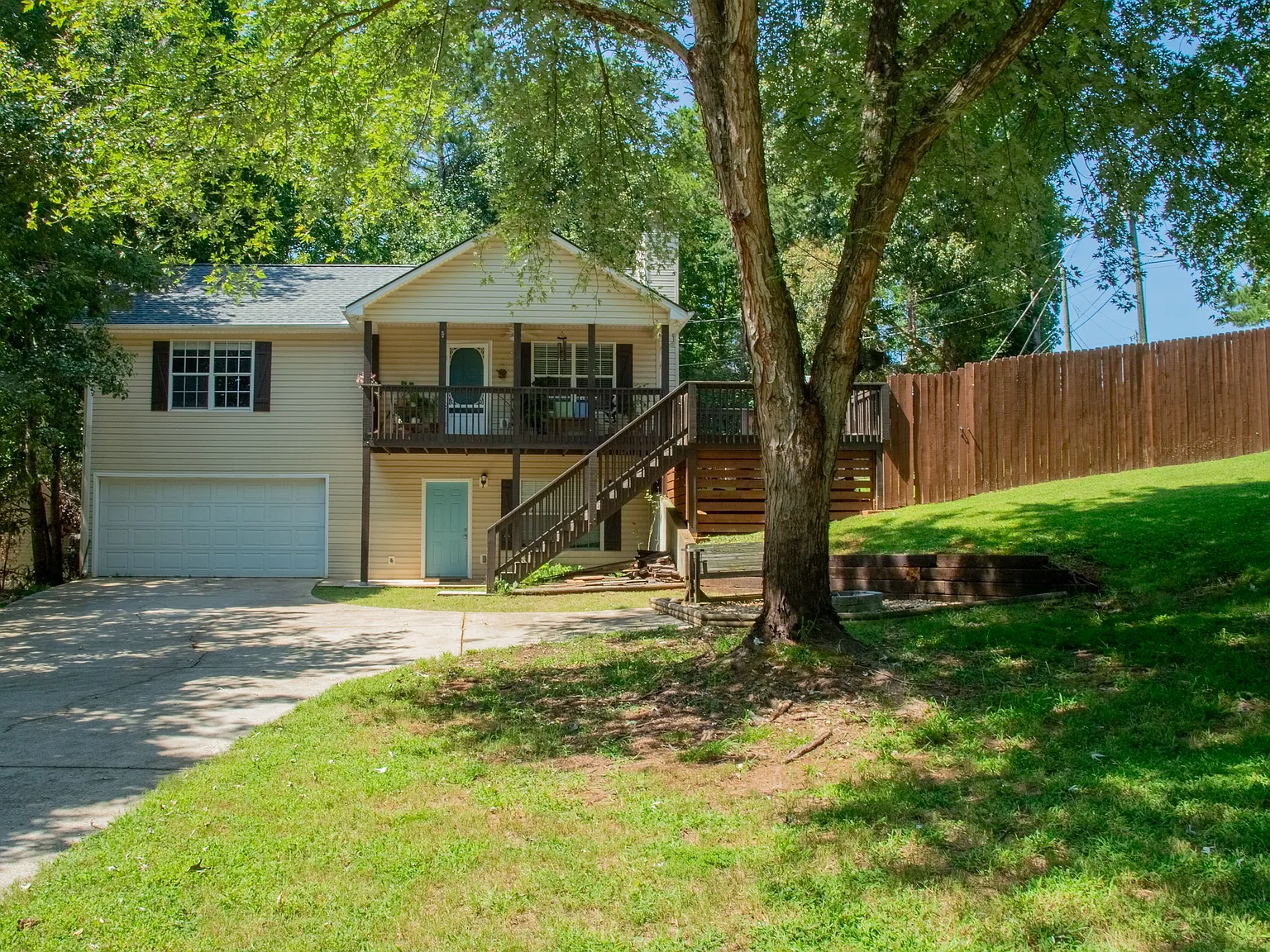 3 bed, 1480 sqft, $2,300 — Photo 1