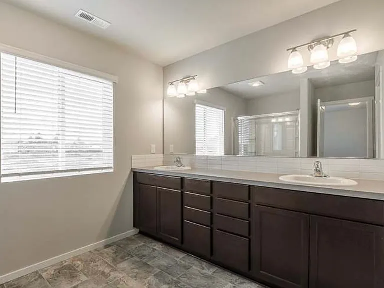 10708 Tahoma Ct E — Photo 15