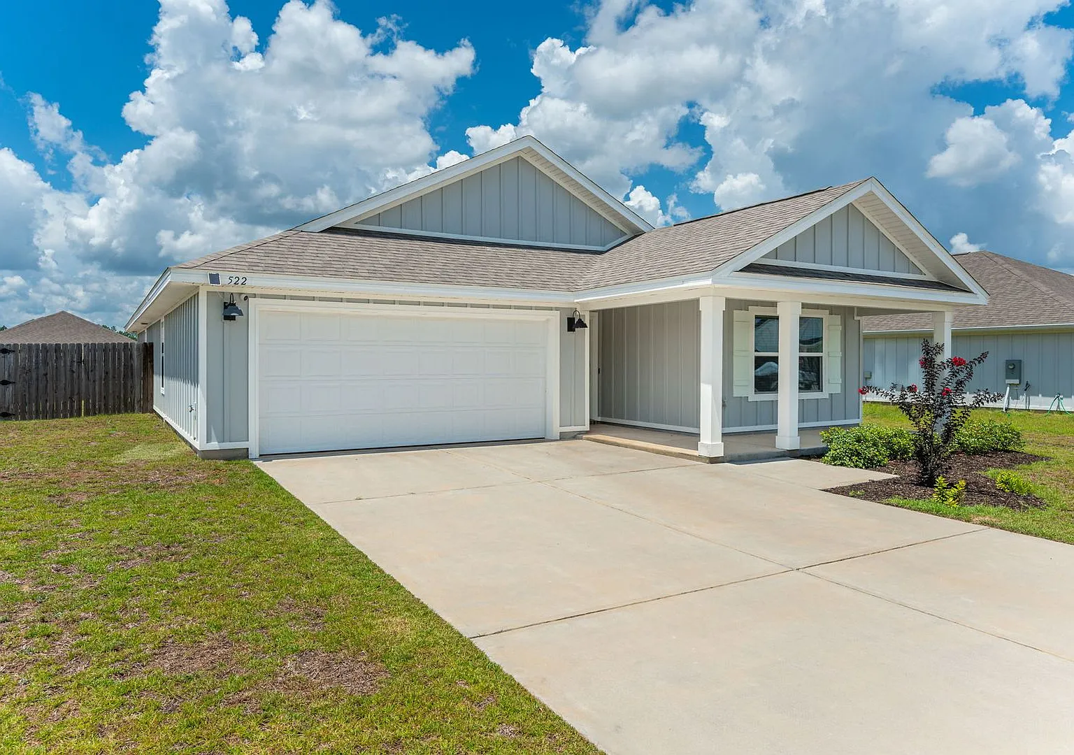 Home in Shoal River Landing- Community Pool! — Photo 3