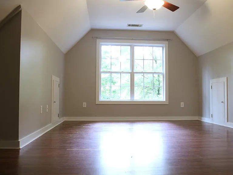 285 Timberlane Dr — Photo 15