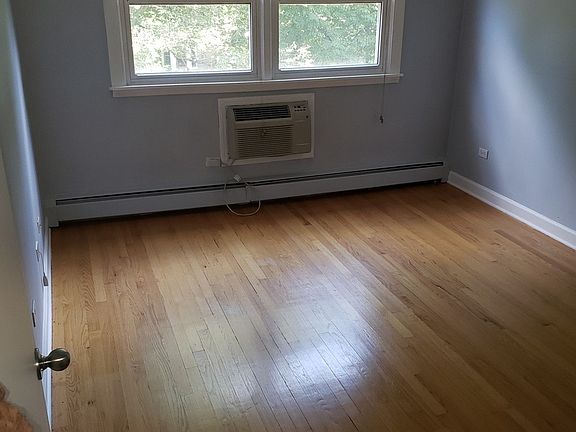 5th image of 1414 Elmwood Ave #3