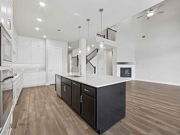 The Hillmont - Kitchen