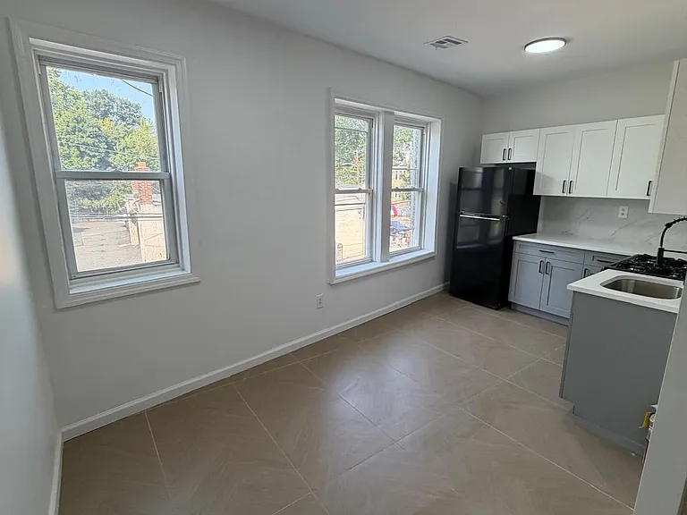 397 Myrtle Ave #2 — Photo 9