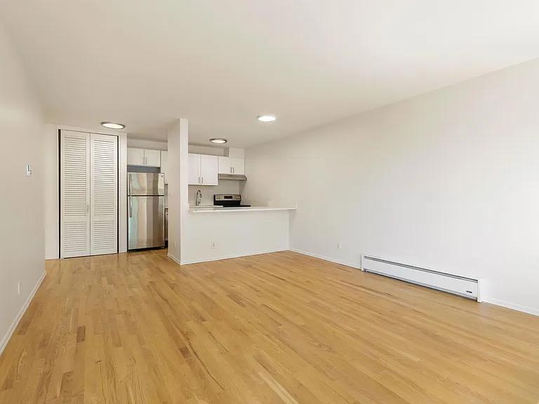 Century Terrace — Photo 16