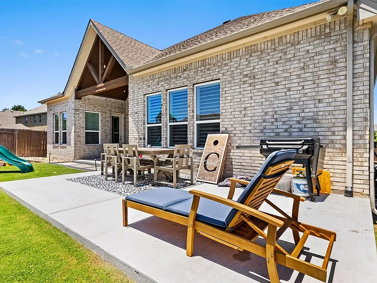 1608 Carmine Dr — Photo 36