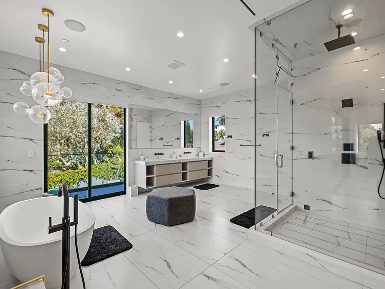 12125 W Sunset Blvd — Photo 25