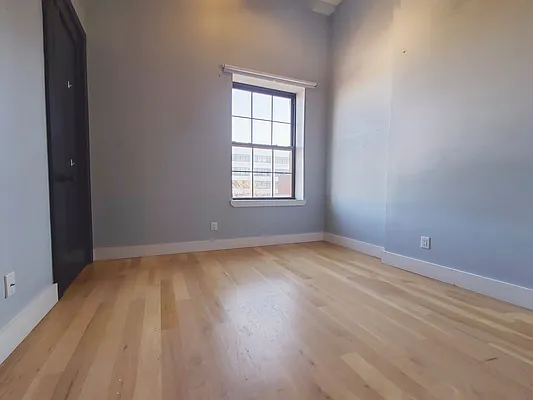 Rented by Sunshine Management Group, LLC | media 4