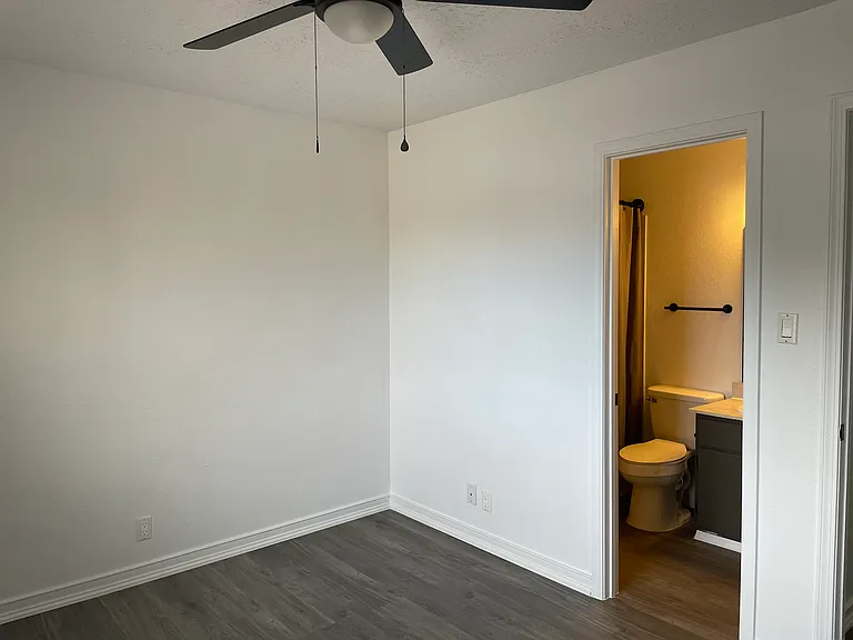 Just Renovated 2 Bed / 2 Bath Tucked Back in a Queit Foothills 4-Plex — Photo 24