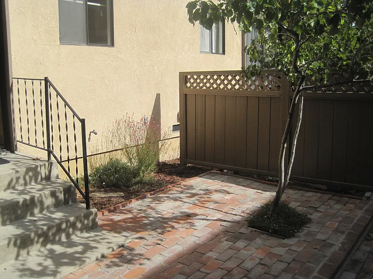 673 Grand Ave — Photo 20
