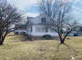 1827 W Albain Rd, Monroe, MI 48161