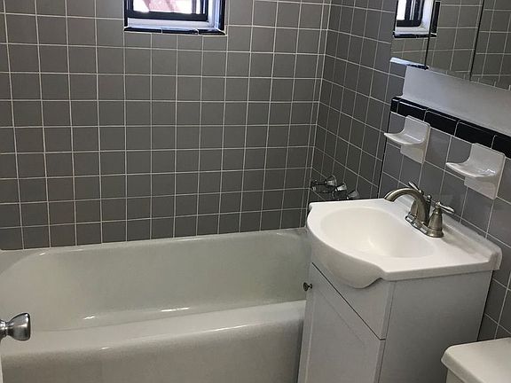 5th image of 142-10 Hoover Ave #208