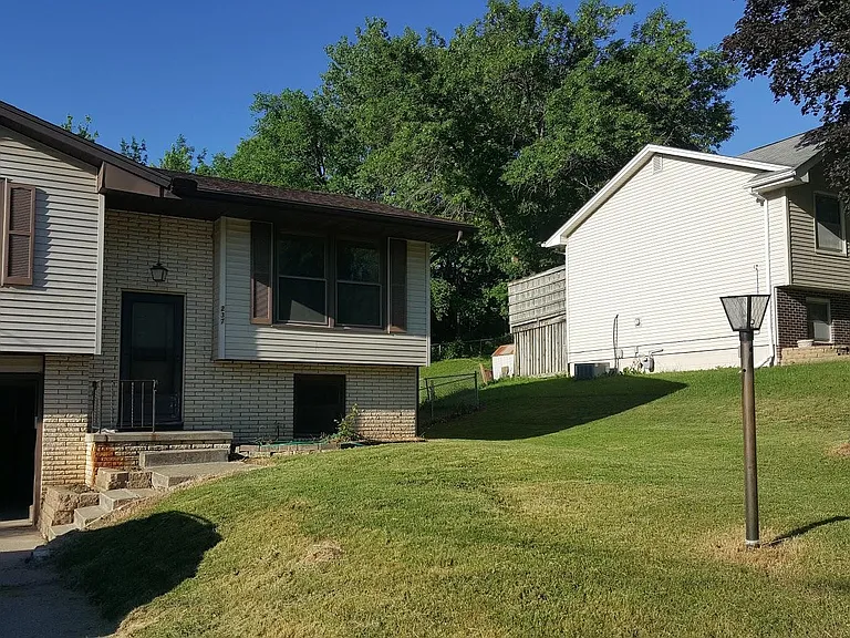 237 Greenfield Pkwy — Photo 2