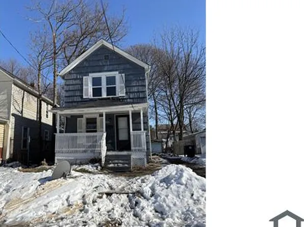 835 Carlysle St, Akron, OH 44310