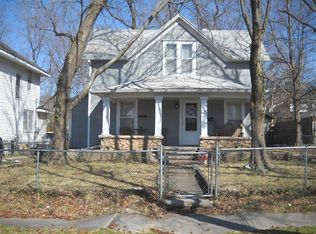 1050 S McGregor St, Carthage, MO 64836