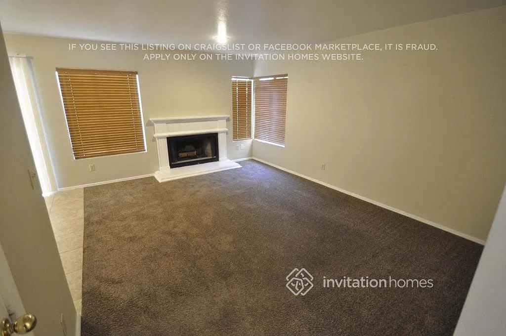 7014 N 28th Dr Phoenix, AZ 85051 — Photo 2