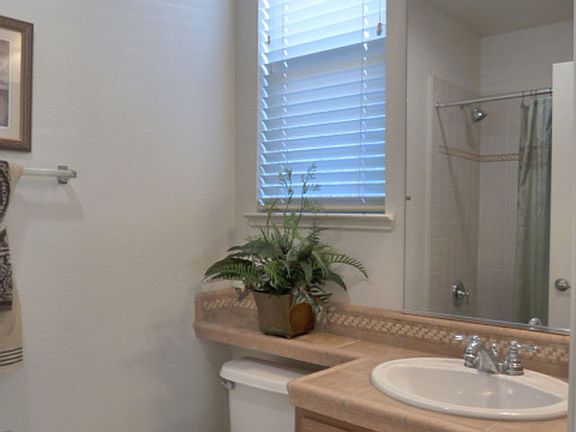 4th image of 1620 Abilene Cir