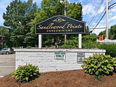 45 Macy St #B-303, Amesbury, MA, 01913