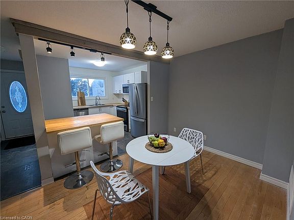 4th image of 1440 Garth St #32