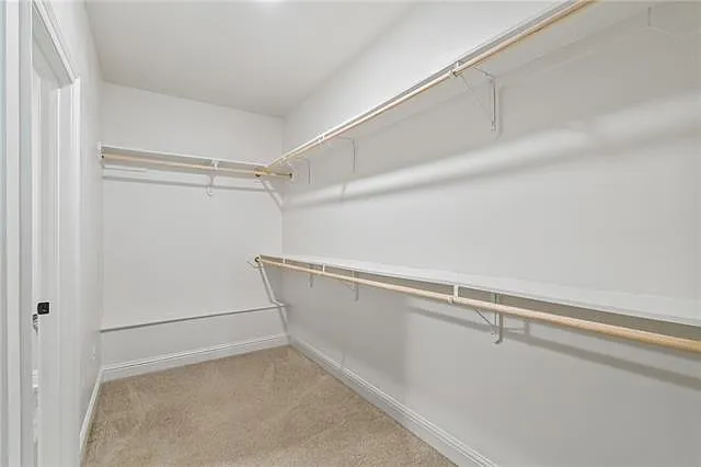 736 Jackson Ct — Photo 16