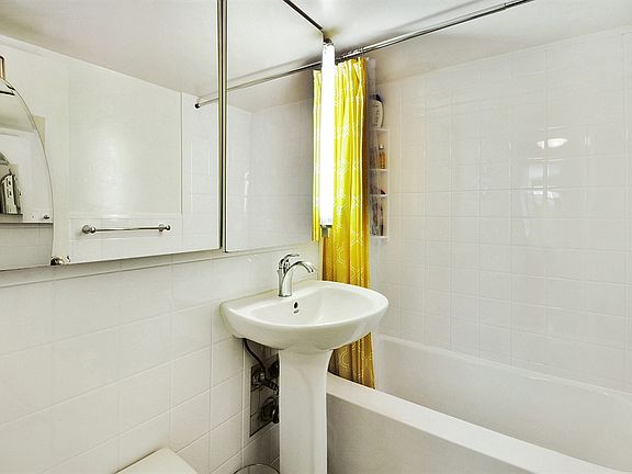 5th image of 130 E 18th Street 14h #14H